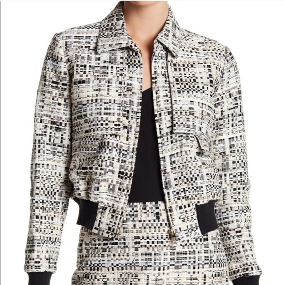 Badgley Mischka Black and White Blazer - Picture 3 of 16